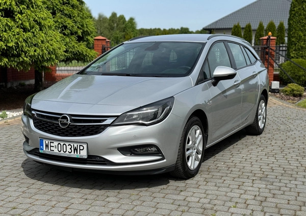 Opel Astra cena 42900 przebieg: 139000, rok produkcji 2019 z Pajęczno małe 596